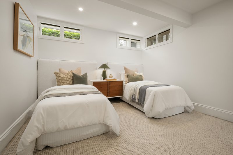 Photo - 22-24 Sixth Avenue, Bardon QLD 4065 - Image 22