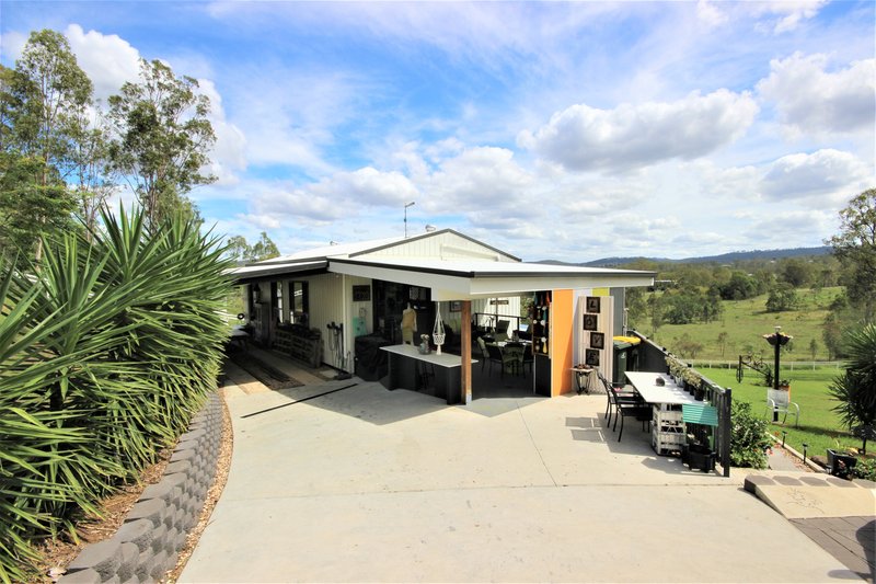 Photo - 22-26 Haygarth Dr , Kooralbyn QLD 4285 - Image 3