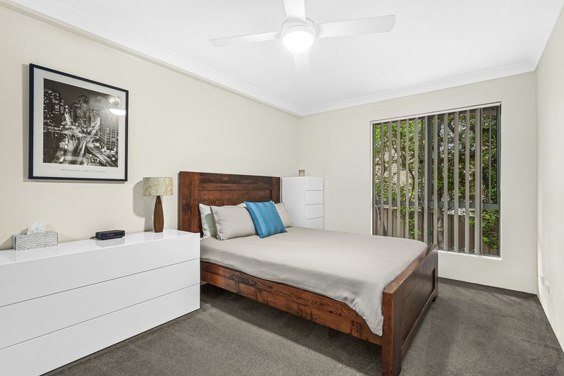 Photo - 2/2-6 Martin Place, Mortdale NSW 2223 - Image 6