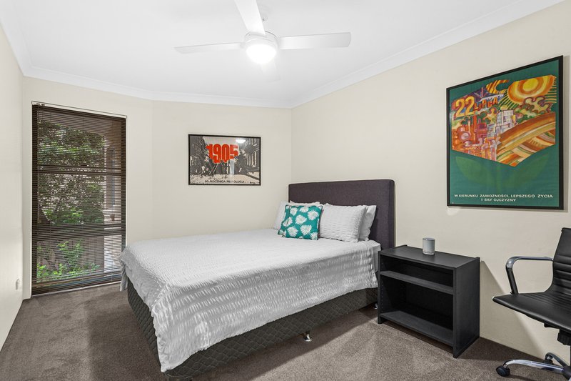 Photo - 2/2-6 Martin Place, Mortdale NSW 2223 - Image 7