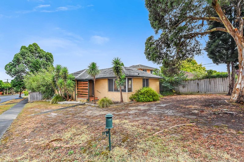 Photo - 22 Aberdeen Drive, Dandenong North VIC 3175 - Image 2