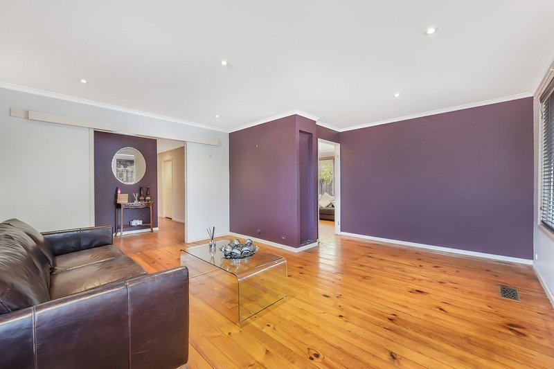 Photo - 22 Aberdeen Drive, Dandenong North VIC 3175 - Image 8