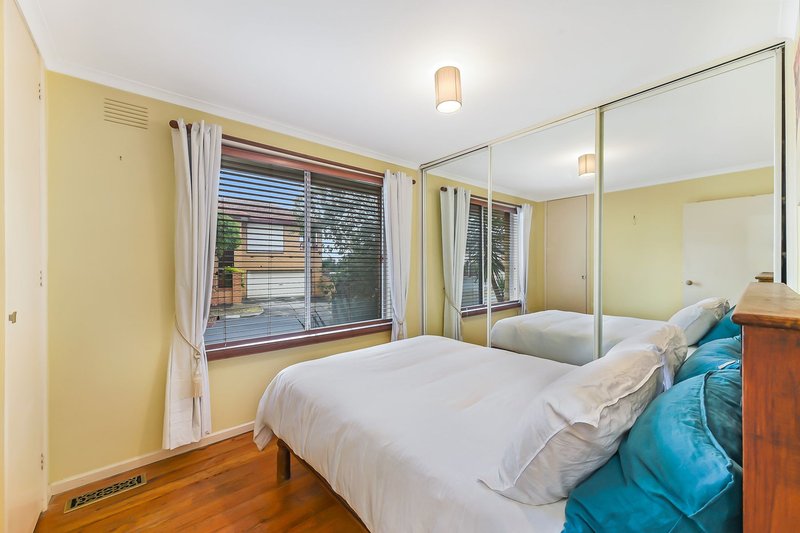 Photo - 22 Aberdeen Drive, Dandenong North VIC 3175 - Image 15