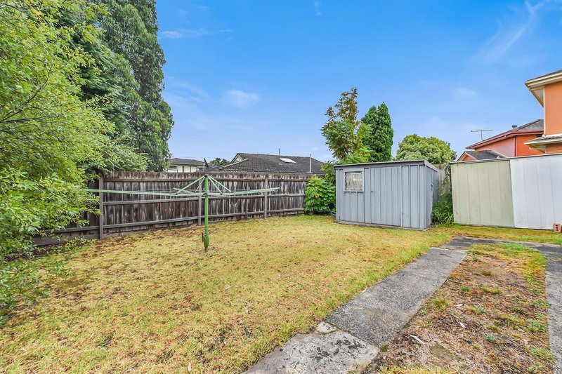 Photo - 22 Aberdeen Drive, Dandenong North VIC 3175 - Image 18