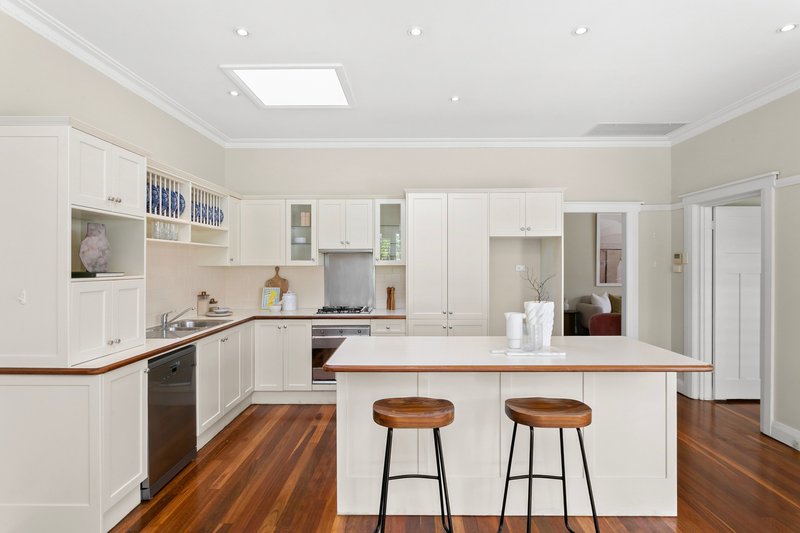 Photo - 22 Abuklea Road, Epping NSW 2121 - Image 3