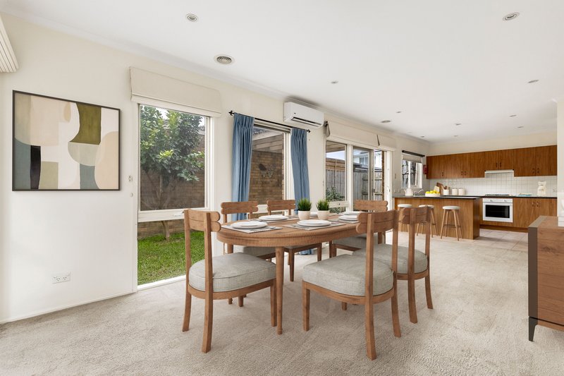 Photo - 2/2 Alameda Avenue, Mornington VIC 3931 - Image 3