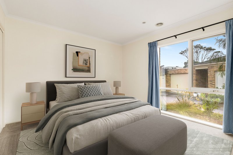 Photo - 2/2 Alameda Avenue, Mornington VIC 3931 - Image 5