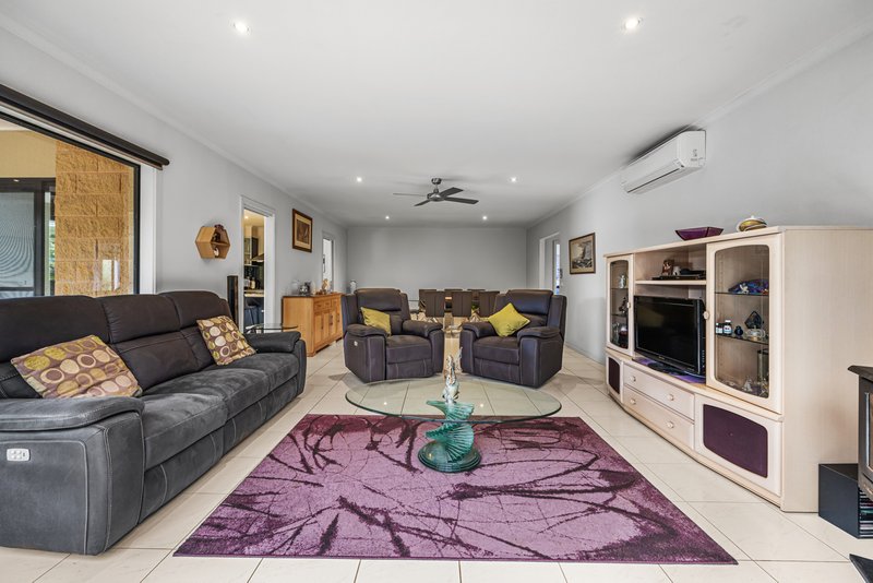 Photo - 22 Albert Ruttle Drive, Inverloch VIC 3996 - Image 7