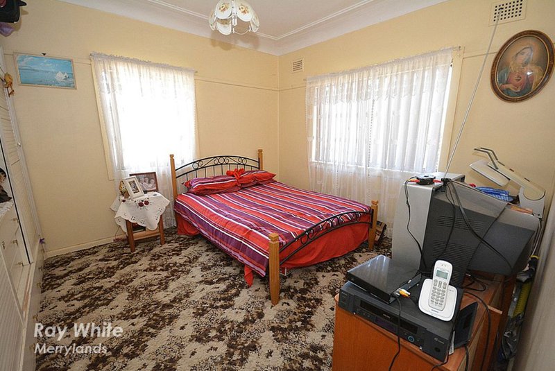 Photo - 22 Albion Avenue, Merrylands NSW 2160 - Image 9