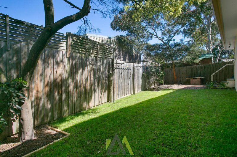 Photo - 2/2 Alder Street, Langwarrin VIC 3910 - Image 10