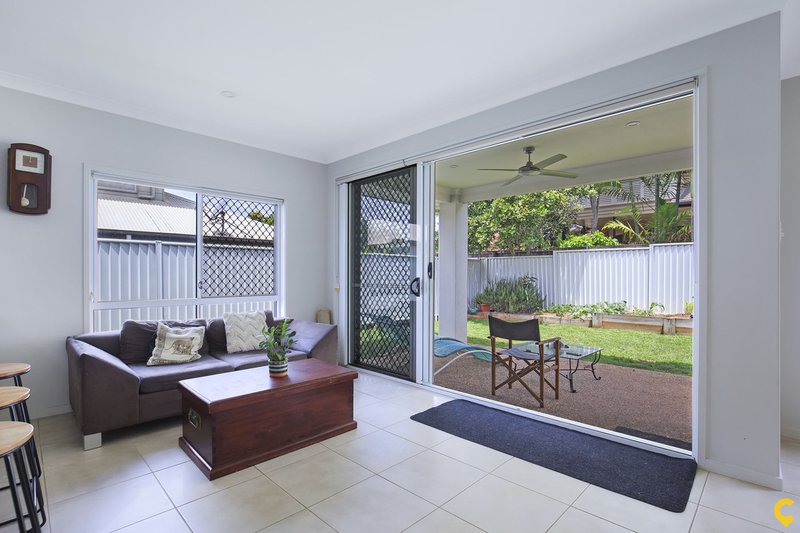 Photo - 22 Aldritt Place, Bridgeman Downs QLD 4035 - Image 3