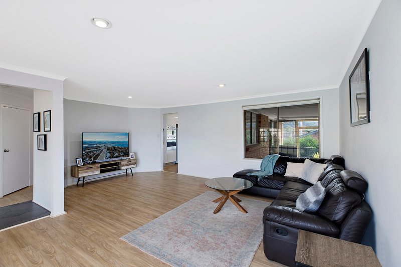 Photo - 22 Alexander Avenue, Bateau Bay NSW 2261 - Image 2