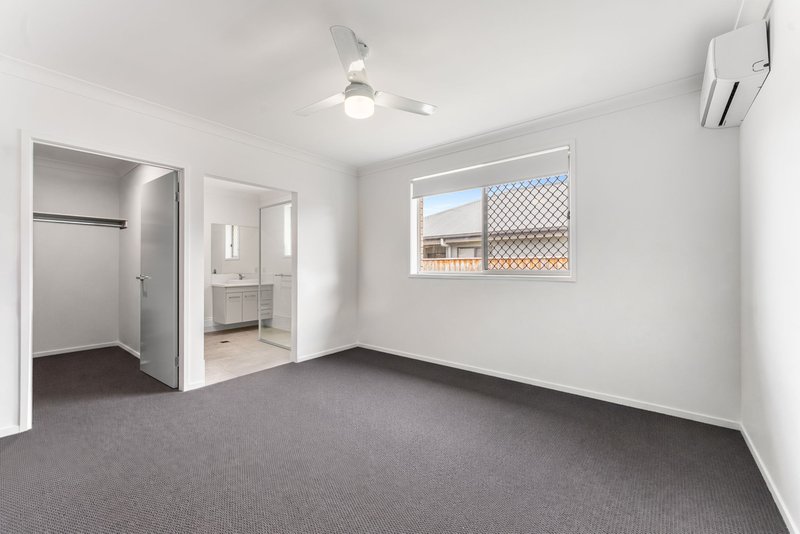 Photo - 22 Alexander Place, Gleneagle QLD 4285 - Image 11
