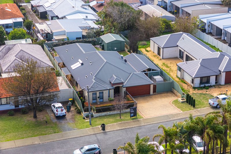 Photo - 22 Allnutt Street, Mandurah WA 6210 - Image 1