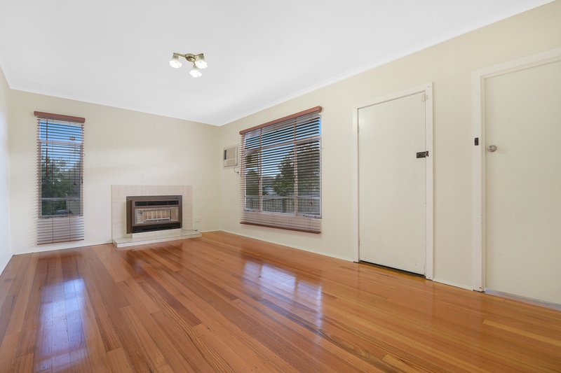 Photo - 22 Almond Drive, Doveton VIC 3177 - Image 3