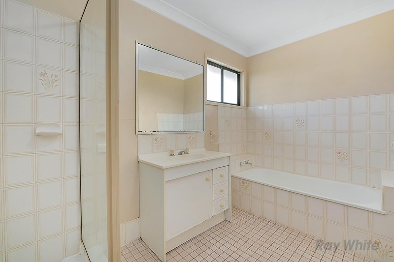 Photo - 22 Amarna Street, Eight Mile Plains QLD 4113 - Image 12