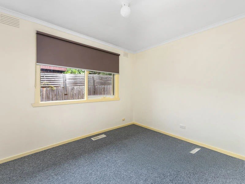Photo - 22 Amesbury Avenue, Wantirna VIC 3152 - Image 9