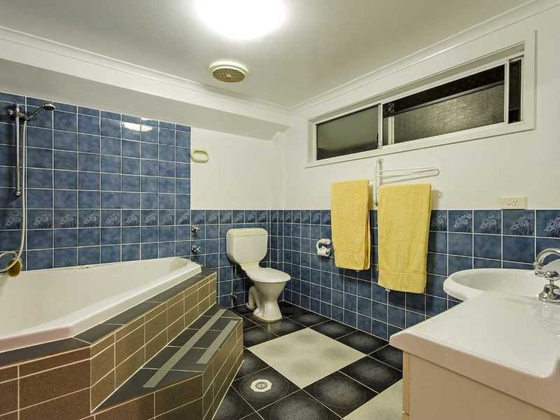 Photo - 22 Amethyst Court, Carrara QLD 4211 - Image 14