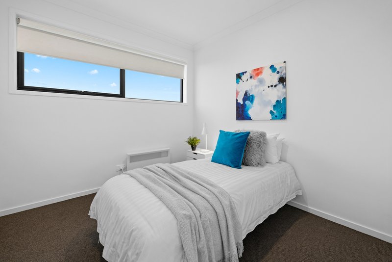 Photo - 22 Ansons Walk, Werribee VIC 3030 - Image 13