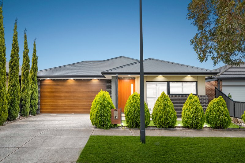 Photo - 22 Aqua Rise, Craigieburn VIC 3064 - Image 1