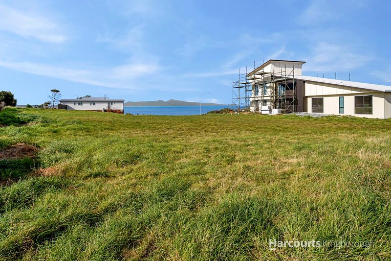 Photo - 22 Aqua Sands Drive, Swansea TAS 7190 - Image 3