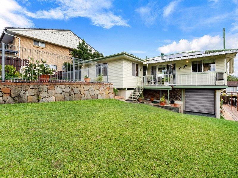 Photo - 22 Ardisia Street, Arana Hills QLD 4054 - Image 16