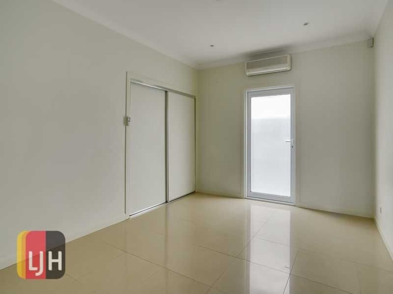 Photo - 22 Armentieres Street, Kedron QLD 4031 - Image 11