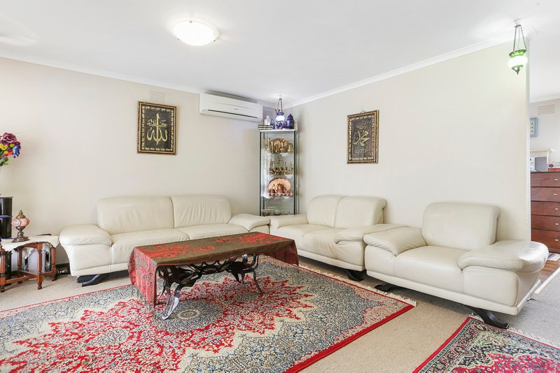 Photo - 2/2 Arnold Street, Noble Park VIC 3174 - Image 4