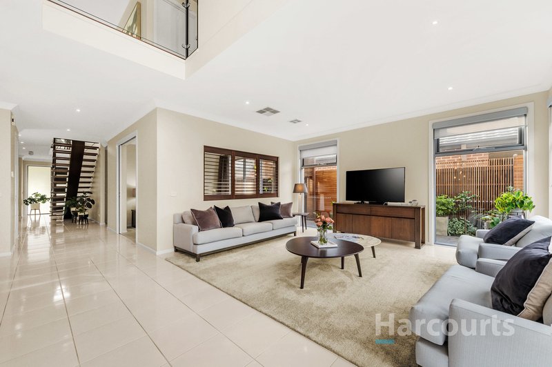 Photo - 22 Artesian Avenue, Wantirna South VIC 3152 - Image 4