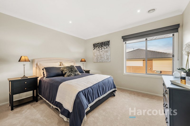 Photo - 22 Artesian Avenue, Wantirna South VIC 3152 - Image 11