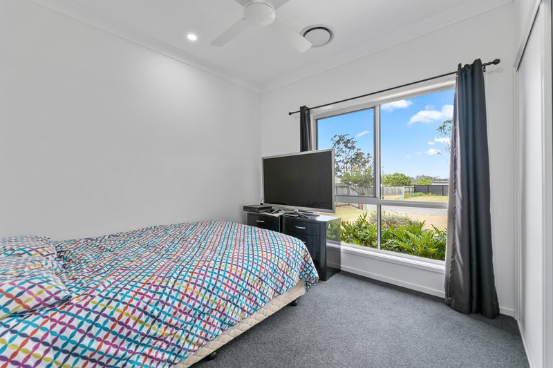 Photo - 22 Ashleigh Street, Caboolture QLD 4510 - Image 11