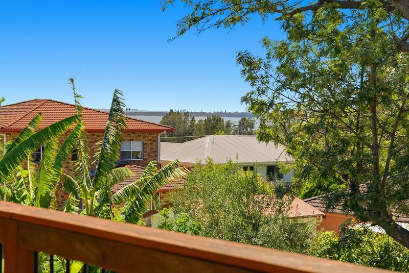 Photo - 22 Aubrey Street, Killarney Vale NSW 2261 - Image 5