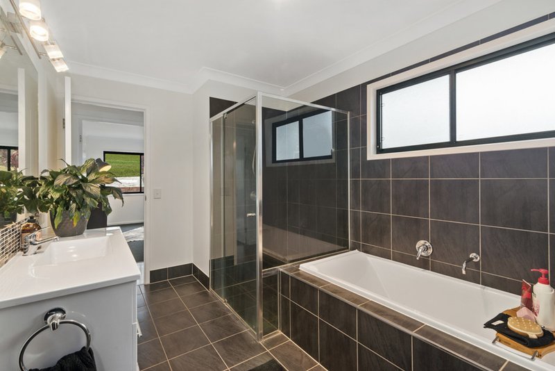 Photo - 22 Australia Drive, Terranora NSW 2486 - Image 9