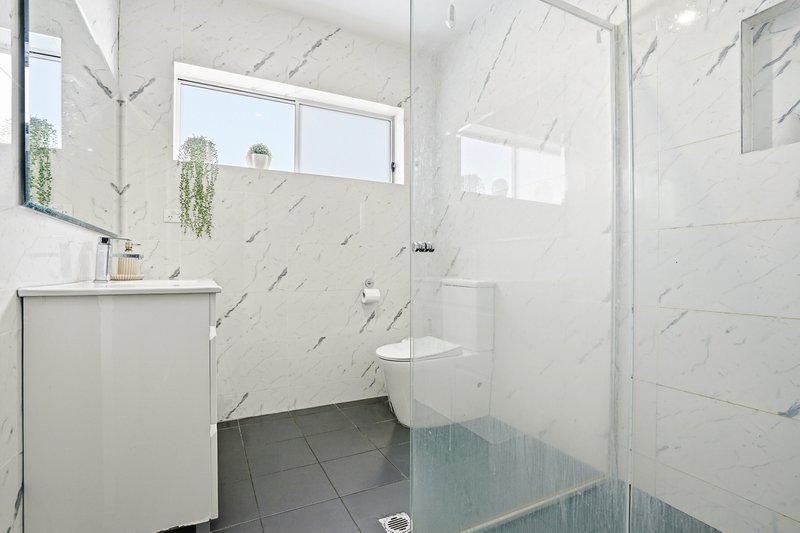 Photo - 22 Avisford Street, Fairfield NSW 2165 - Image 10