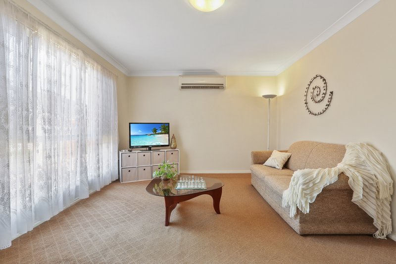 Photo - 2/2 Baan Baan Street, Dapto NSW 2530 - Image 5