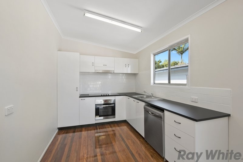 Photo - 22 Bailey Road, Deception Bay QLD 4508 - Image 3