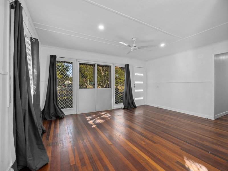 Photo - 22 Baillieston Street, Leichhardt QLD 4305 - Image 5