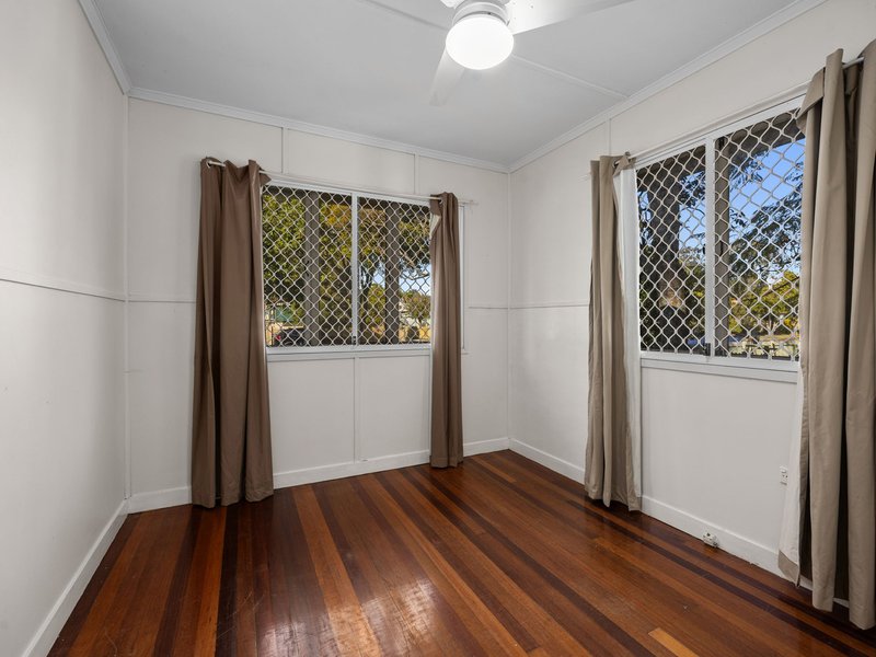 Photo - 22 Baillieston Street, Leichhardt QLD 4305 - Image 7
