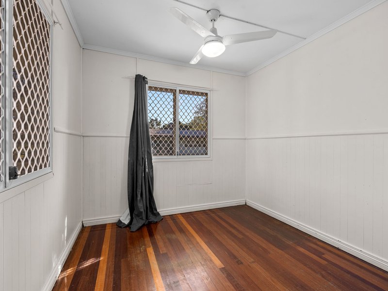 Photo - 22 Baillieston Street, Leichhardt QLD 4305 - Image 8