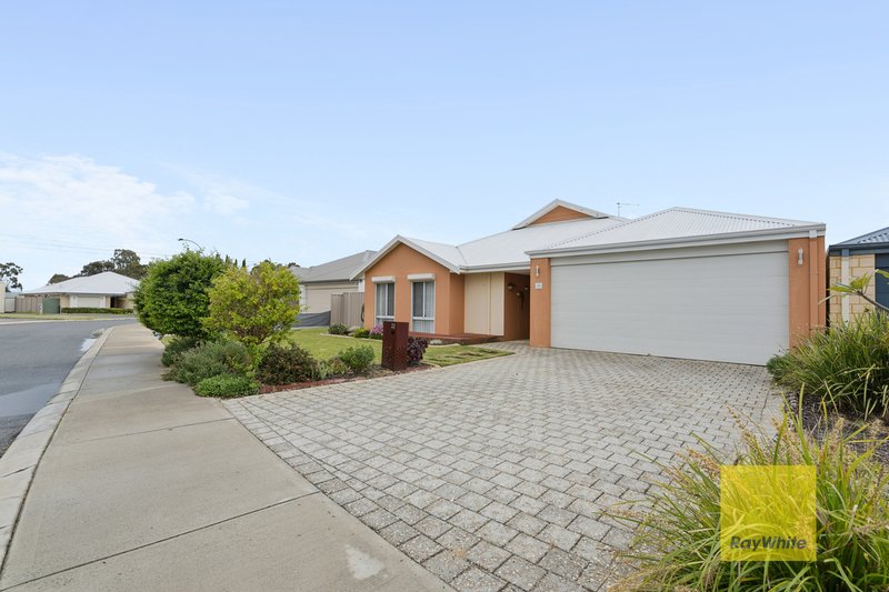 Photo - 22 Bain Square, Forrestfield WA 6058 - Image 26