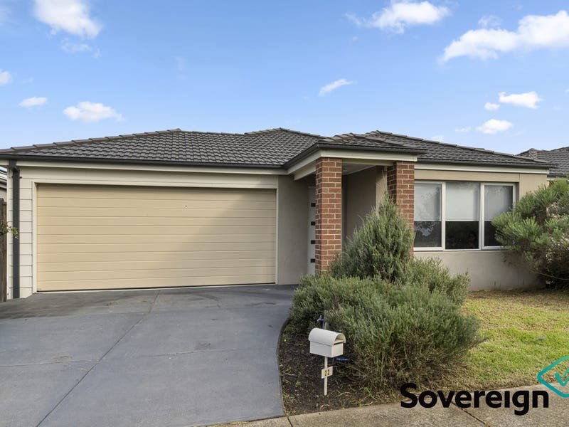 22 Bales Road, Cranbourne East VIC 3977