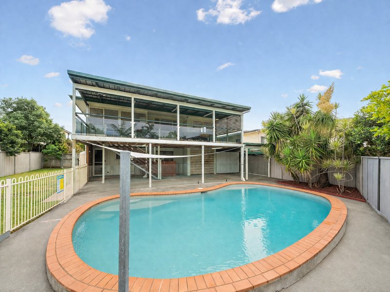 Photo - 22 Baringa Street, Clontarf QLD 4019 - Image 1