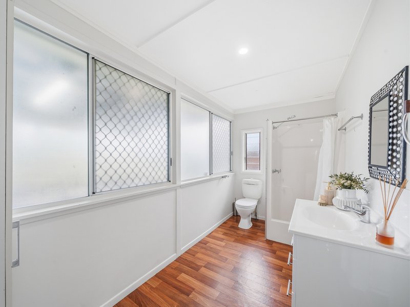 Photo - 22 Baringa Street, Clontarf QLD 4019 - Image 26