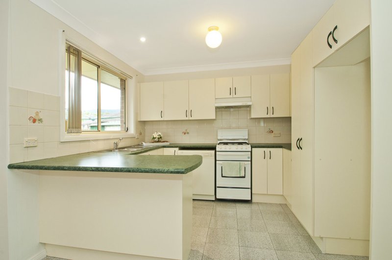 Photo - 2/2 Barlyn Court, Horsley NSW 2530 - Image 3