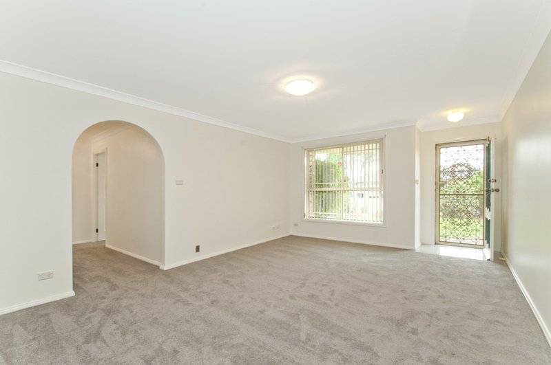 Photo - 2/2 Barlyn Court, Horsley NSW 2530 - Image 5