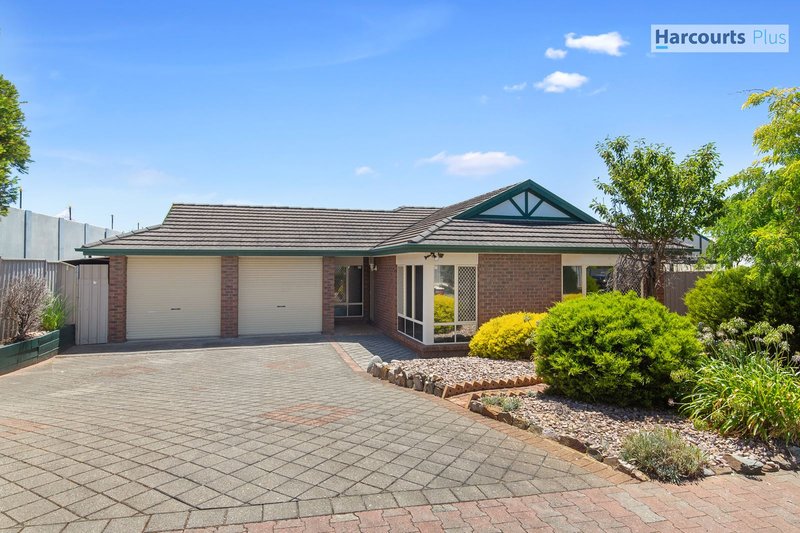 22 Barnes Crescent, Woodcroft SA 5162