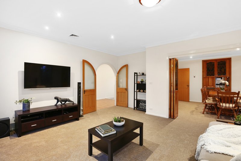 Photo - 22 Bastow Road, Lilydale VIC 3140 - Image 2