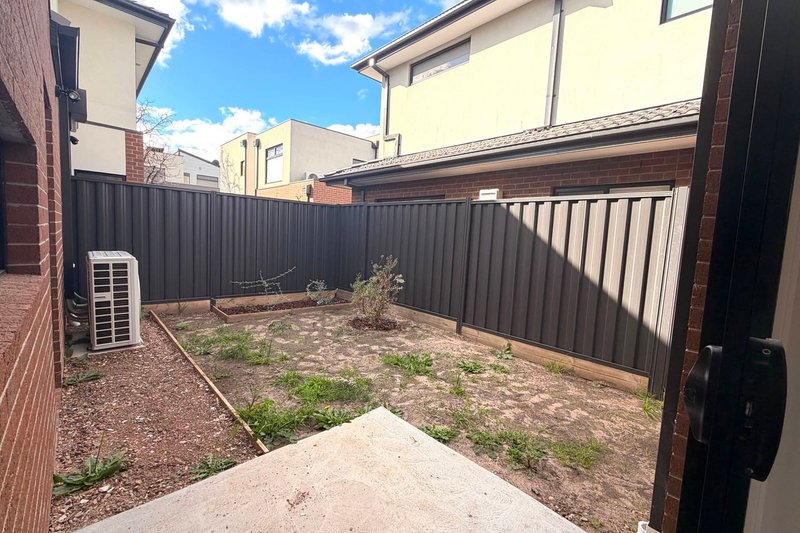 Photo - 22 Bawar Place, Hallam VIC 3803 - Image 5
