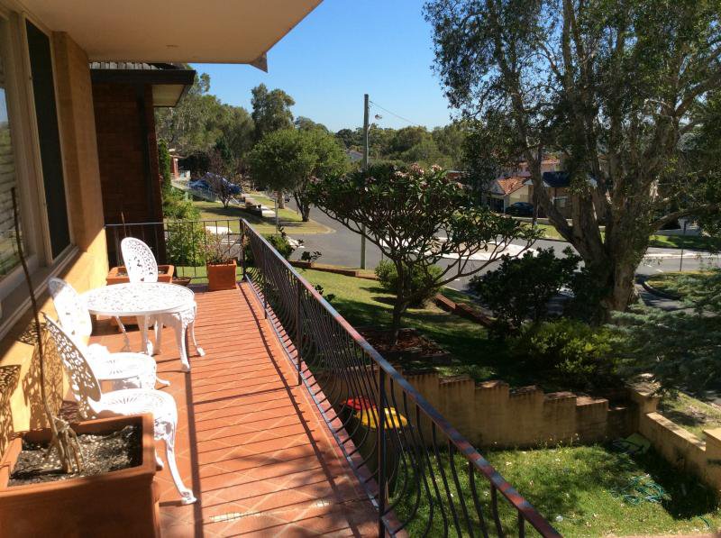 Photo - 22 Bayview Road, Peakhurst Heights NSW 2210 - Image 8