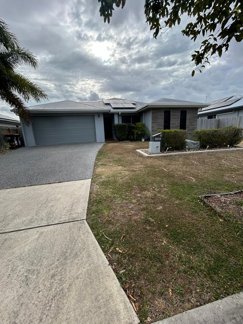 Photo - 22 Beachwood Circuit, Bakers Creek QLD 4740 - Image 3